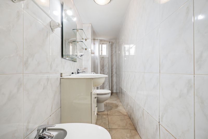 Bathroom with Statement Tile Wall